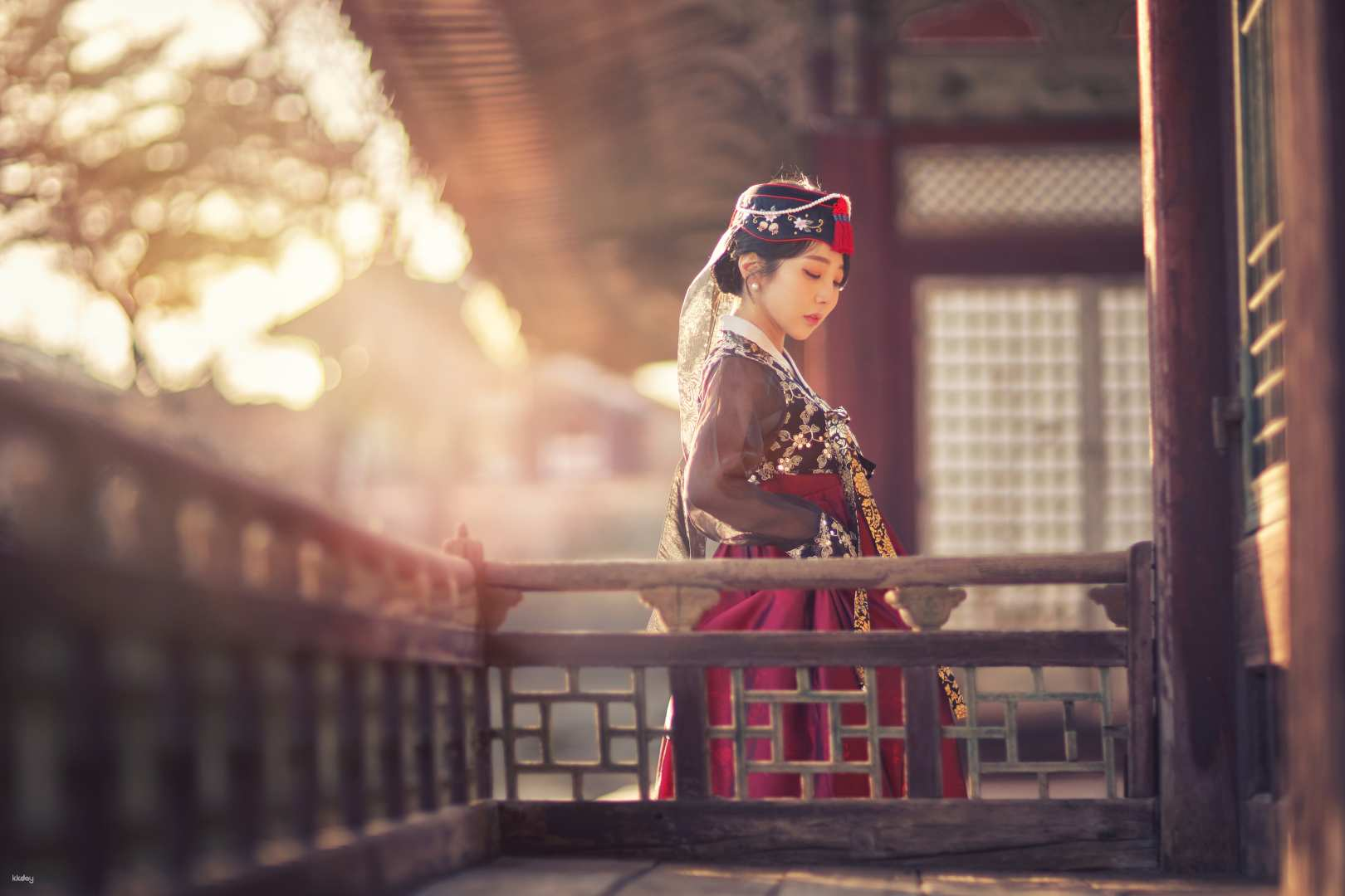 The Artist Hanbok: Costume Rental at Gyeongbokgung Palace | Seoul, South Korea - Photo 1 of 7